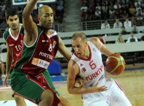12 Adam İtalya'yı gözüne kestirdi