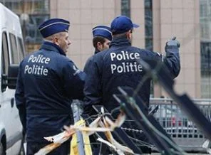 ABD elçiliği önünde bomba