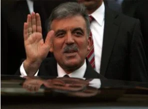 Abdullah Gül'den gençlere çağrı