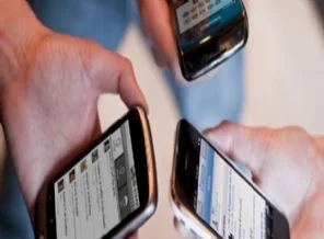 Akıllı telefonlar erken mesai yaptırdı