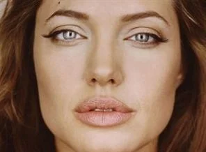 Angelina'dan 'hastalık' açıklaması