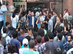 'Başarısız' öğrencilere biber gazı