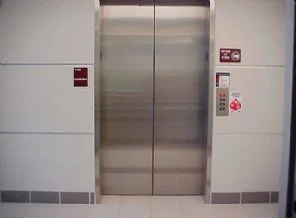 Cumhurbaşkanı asansörde mahsur kaldı