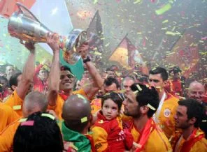 Galatasaray 1000. galibiyet için sahada
