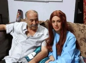 Hakaret filmi'nin yapımcısının ailesi evlerinden ayrıldı
