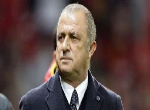 Hakem Manchester olunca görmüyor