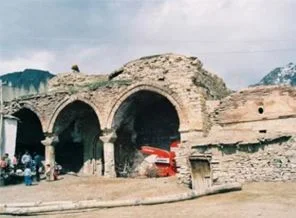 Hani bu kiliselerin ilk sahibi?