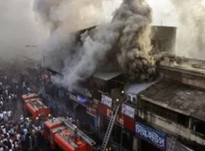 Havai fişek fabrikasında yangın: 40 ölü