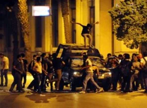 Kahire'de Esed protestosu