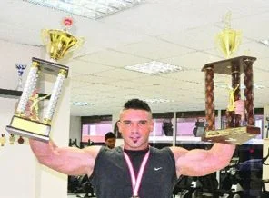 Kahvaltıda 15 yumurta öğlende1,5 kilo et