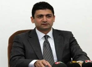 KKTC'de Ekonomi ve Enerji Bakanı Atun istifa etti