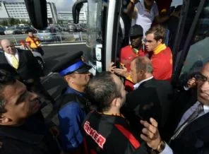 Manchester'da olay çıktı, Terim polisle tartıştı!