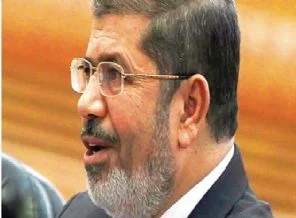 Mursi, 70 generali emekliye sevk etti