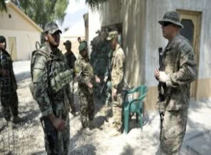 NATO Afganistan'da strateji değiştirdi