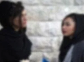 'Örtünün' diyen din adamını dövdü