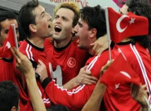 Paralimpik Milli Takımı madalyalarla döndü