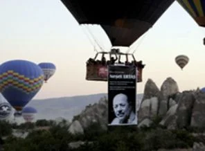 Posterleri, Kapadokya semalarında