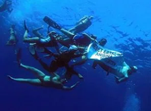 Rekorunu Neşet Ertaş'a adadı