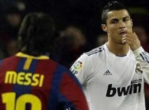 Ronaldo, Messi'yi geride bıraktı