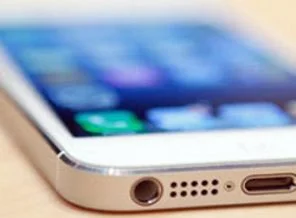 Ruslar'ın İPhone 5 merakı fiyatları uçurdu