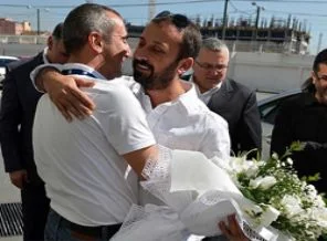 Sinan Gül mesai arkadaşlarını ziyaret etti