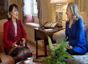 Suu Kyi: Yaptırımlar hafifletilsin