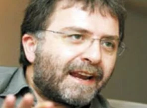 Ahmet Hakan'dan 'Fehmi Koru duası'