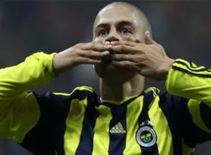 Alex F.Bahçe'ye dönüyor