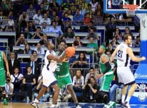 Fenerbahç NBA devini ezdi geçti