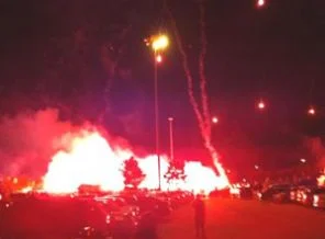 Fenerbahçe taraftarı havaalanını yaktı