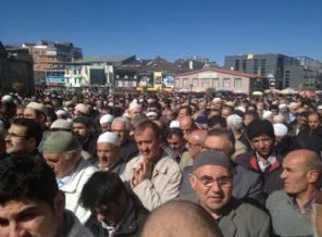 Hocaefendi'nin kardeşi ebediyete uğurlandı