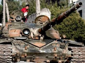 Hür Ordu: 141 Esed askeri öldü, 256'sı esir alındı (video)