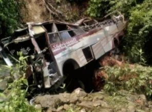 İran'da trafik kazası 26 ölü