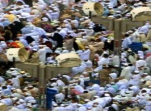 Kabe'de sabah namazı coşkusu