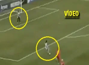 Kendi kalesine gol atsa daha iyiydi!