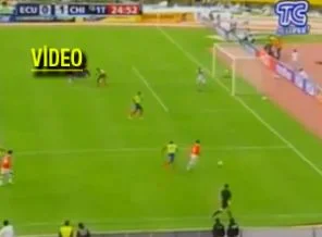 Kendi kalesine öyle güzel gol attı ki