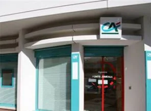 Kılıçla banka soymaya çalıştı