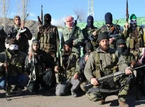Muhalifler Batı ile El Kaide arasında mı kaldı!