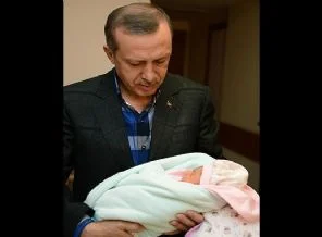 Özel bir hastanenin açılışını yaptı