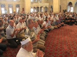 Özgelen: Camiye gelen engelliler daha fazla sevap kazanıyor