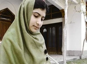 Pakistan'da çocuk aktiviste silahlı saldırı