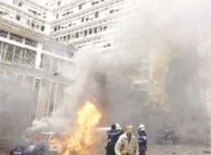 Pakistan'da iki okula bombalı saldırı