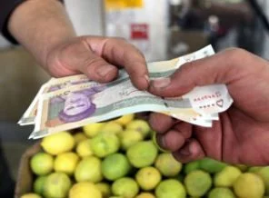 Riyal değer kaybediyor
