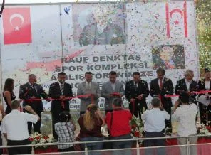 Serdar Denktaş: Kıbrıs Türk'ü adanın sahibidir