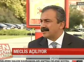 Sırrı Süreyya'dan Arınç'a sert sözler!