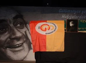Son yolculuğuna uğurlanıyor
