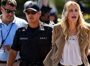 Ünlü oyuncu Daryl Hannah tutuklandı
