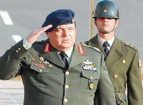 Yunanistan da kendi 'Balyoz'unu son anda engellemiş