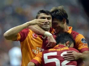 Aslan Manchester'ı ezdi geçti
