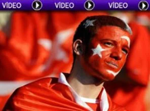 Bilinçsiz kitleler oluşturmanın aracı futbol